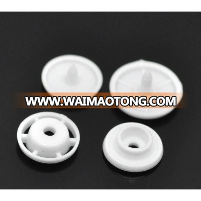 Wholesale Diffrent Sizes White Plastic Snap Button Mixed Order Accepted